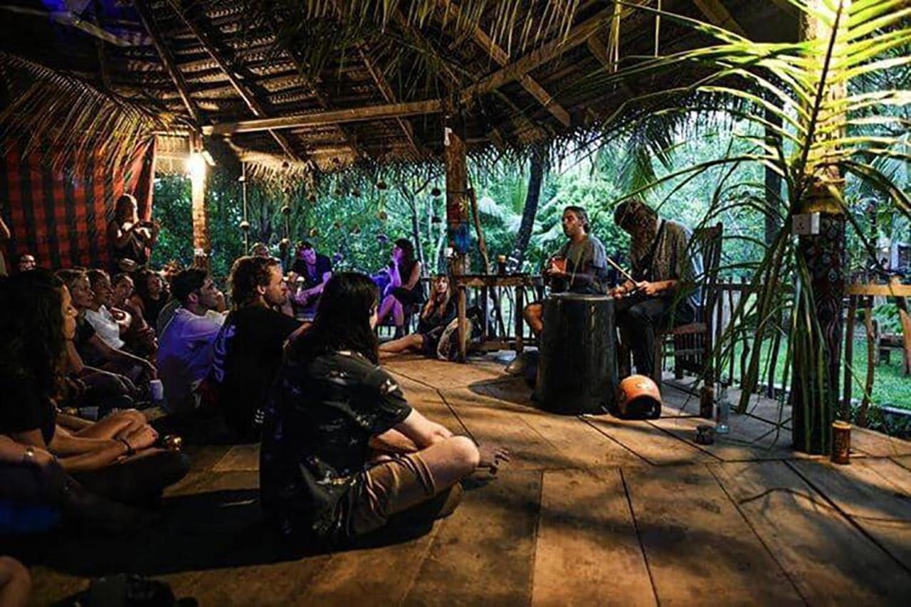 "Camp Kush" By Hostel Unawatuna Kültér fotó